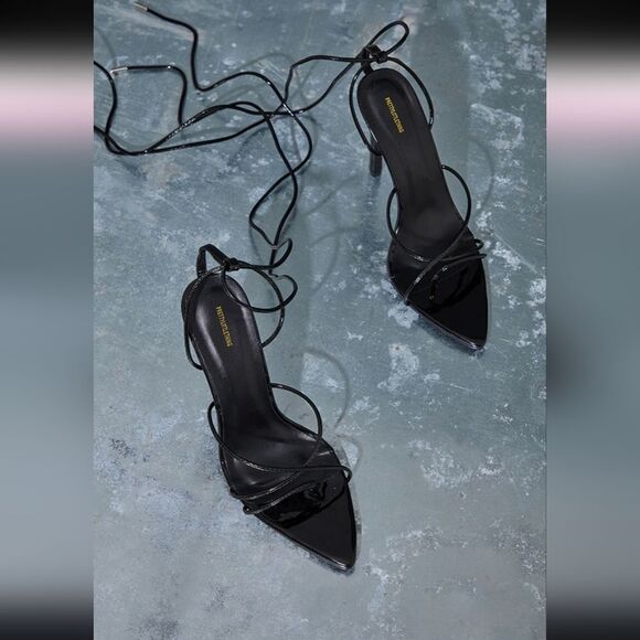 BRAND NEW PRETTY LITTLE PR BLACK PATENT PU POINTED STRAPPY HEELED SANDALS - Picture 1 of 14